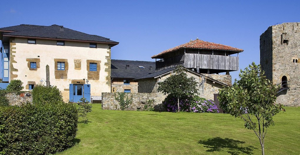 Hotel Torre de Villademoros, Spain